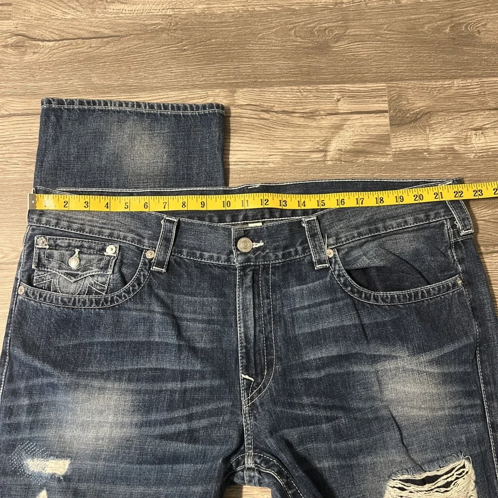 True Religion World Tour Dark Wash Straight Leg Distressed Jeans Sz 42 (44x34)